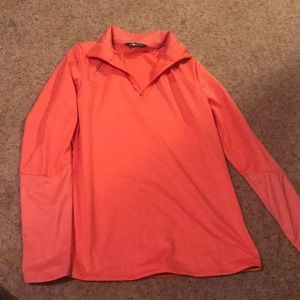 North face pull over